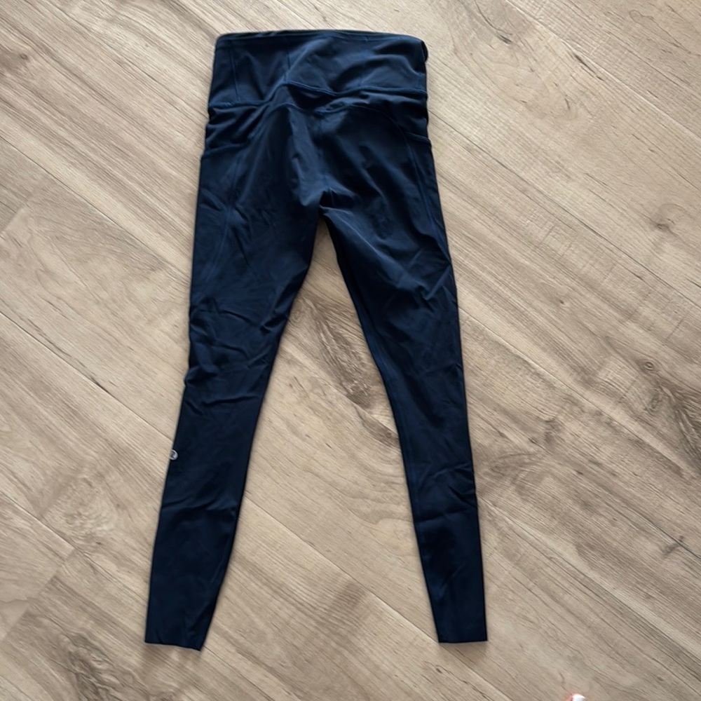 Womens Navy Lululemon Leggings sz 4